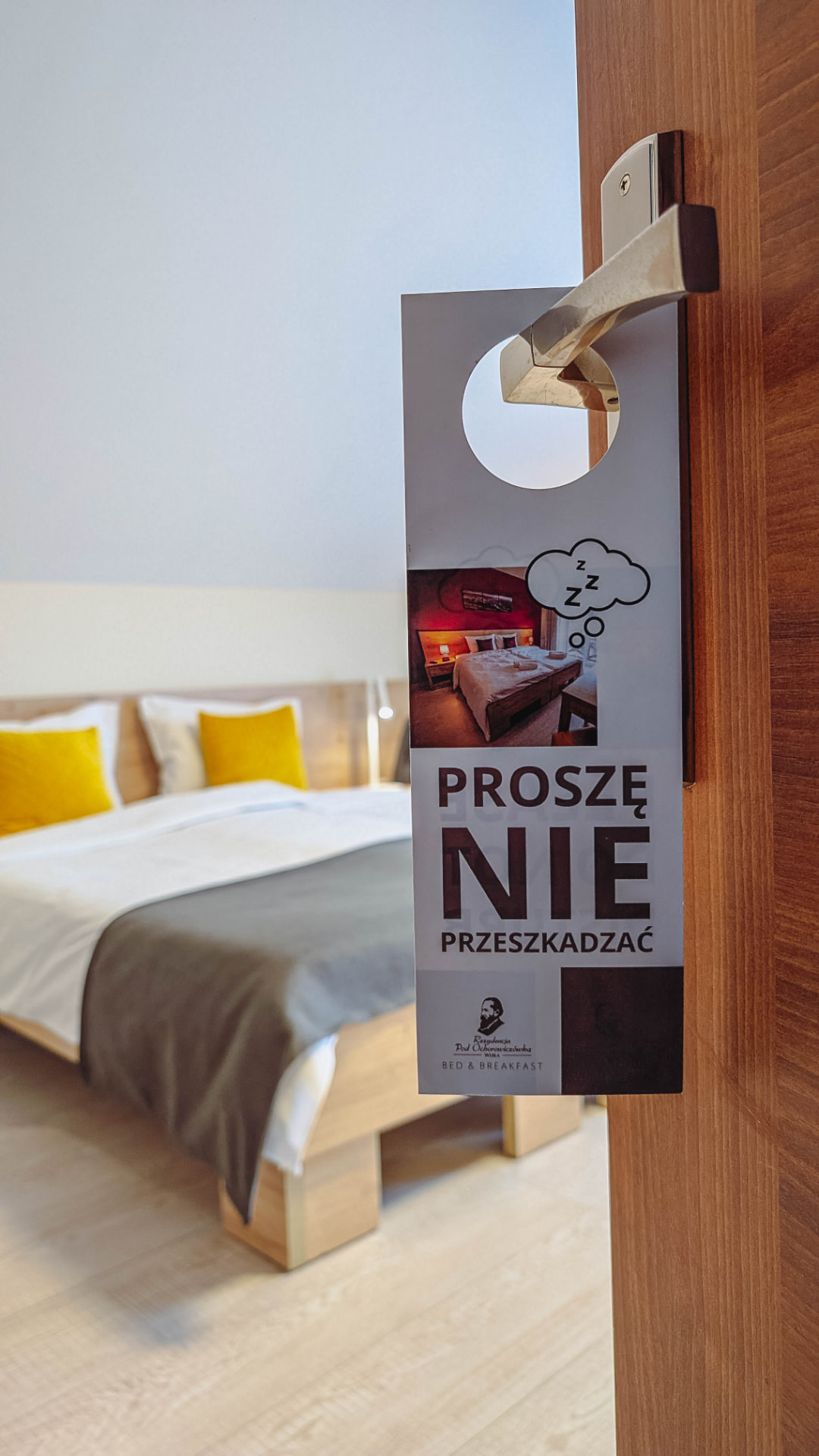 Cisza i kameralna atmosfera w pokoju Rezydencji