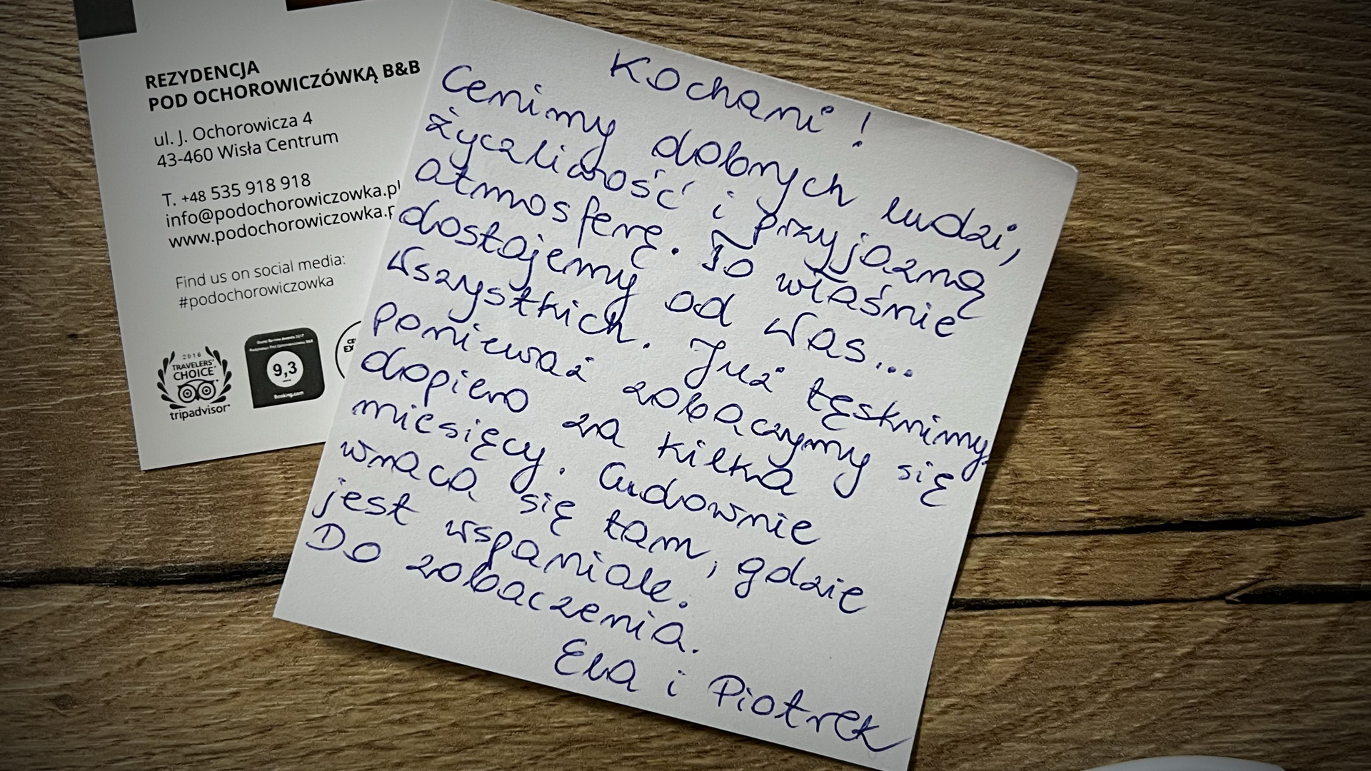 Odręczna kartka z podziękowaniem od Gości Rezydencji Pod Ochorowiczówką w Wiśle